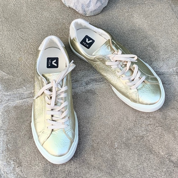 veja gold trainers